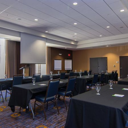 Отель Courtyard By Marriott Raleigh-Durham Airport/Brier Creek Экстерьер фото