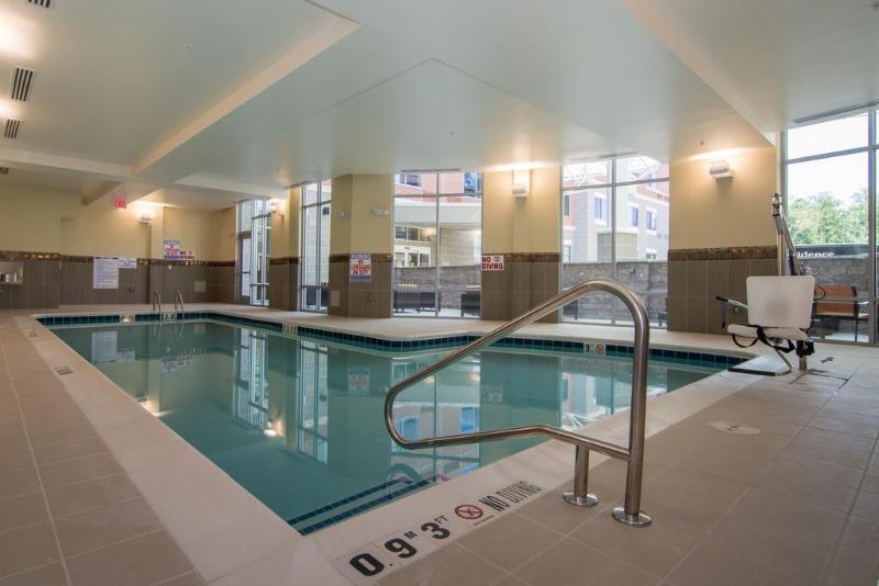 Отель Courtyard By Marriott Raleigh-Durham Airport/Brier Creek Экстерьер фото