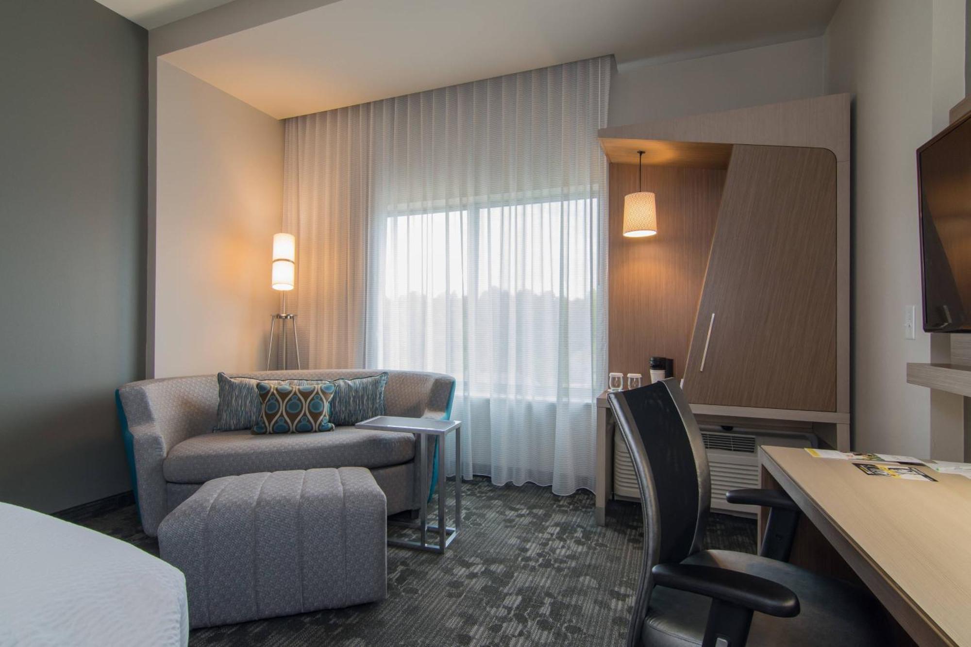 Отель Courtyard By Marriott Raleigh-Durham Airport/Brier Creek Экстерьер фото