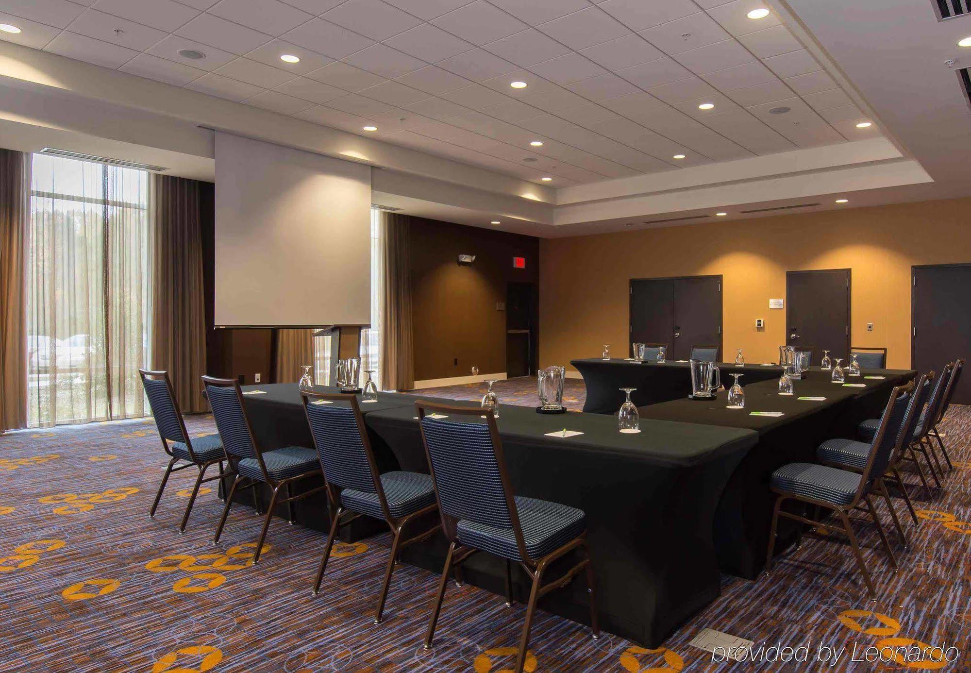 Отель Courtyard By Marriott Raleigh-Durham Airport/Brier Creek Экстерьер фото